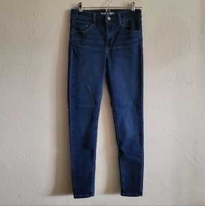 Levi's 720 High Rise Super Skinny Jeans